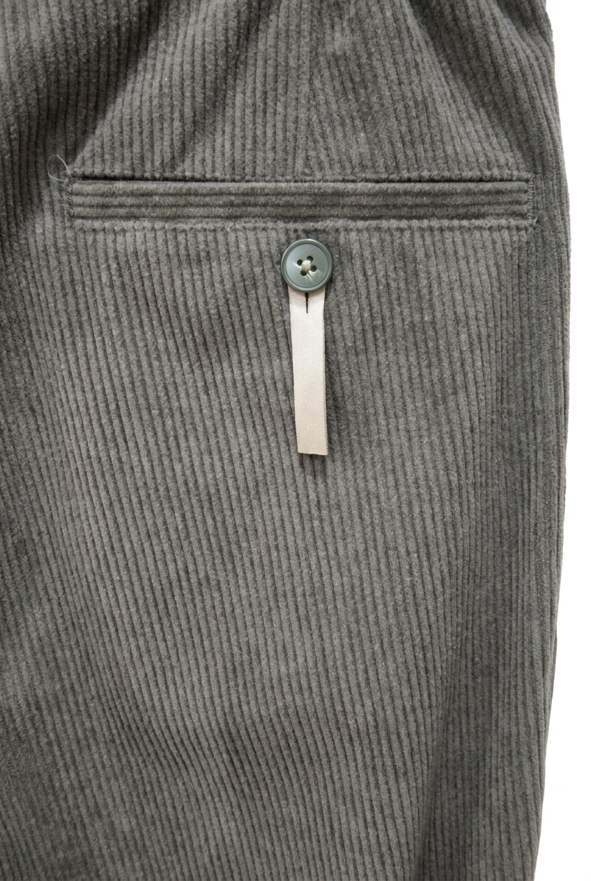 Pantaloni Sartoriali da Uomo Eleganti e Confortevoli –