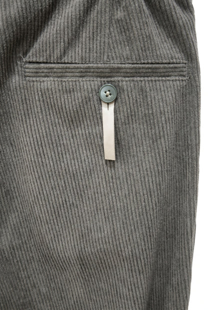 Pantaloni Sartoriali da Uomo Eleganti e Confortevoli –