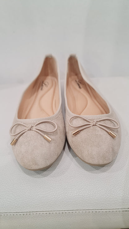 Ballerine Classiche in Faux Suede con Fiocco Elegante