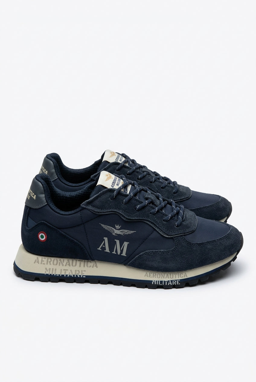 Sneakers Areonautica MilitareSneakers Uomo Aeronautica Militare - Blu Notte e Grigio Scura con Dettagli Iconici