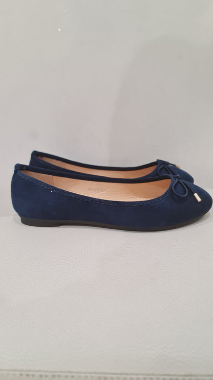 Ballerine Classiche in Faux Suede con Fiocco Elegante