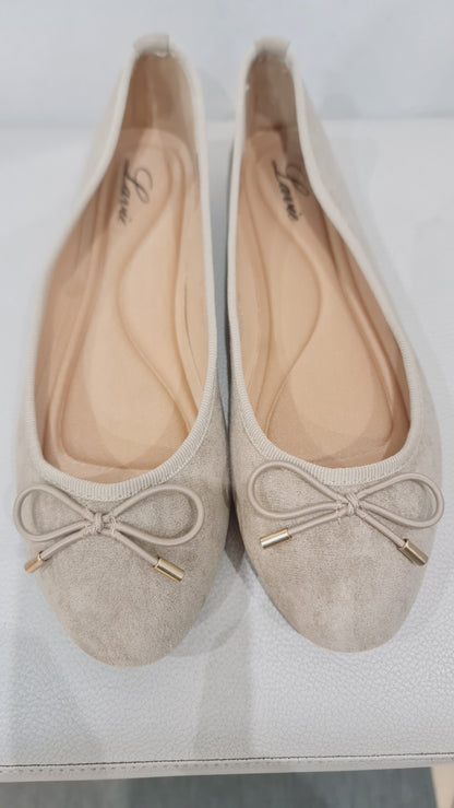 Ballerine Classiche in Faux Suede con Fiocco Elegante