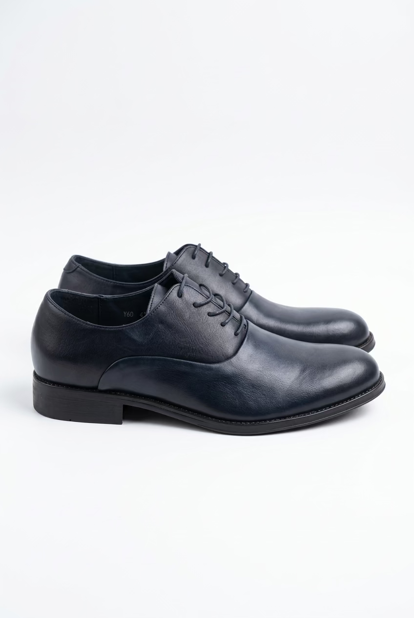 Calzatura Stringata Elegante in Pelle –
